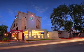 Wingston A Treehouse Hotel, Barsana